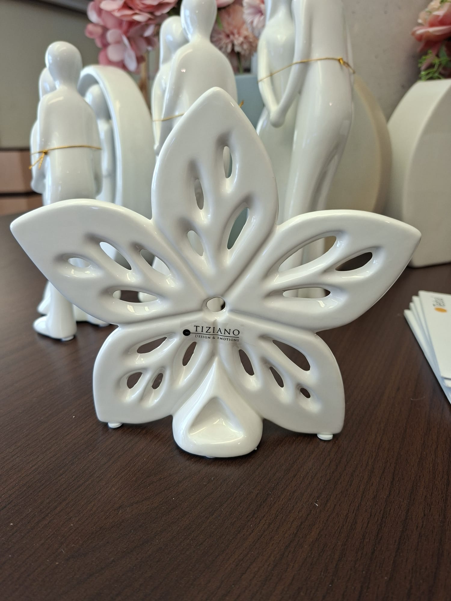 Tiziano Deko Blume Elara creme